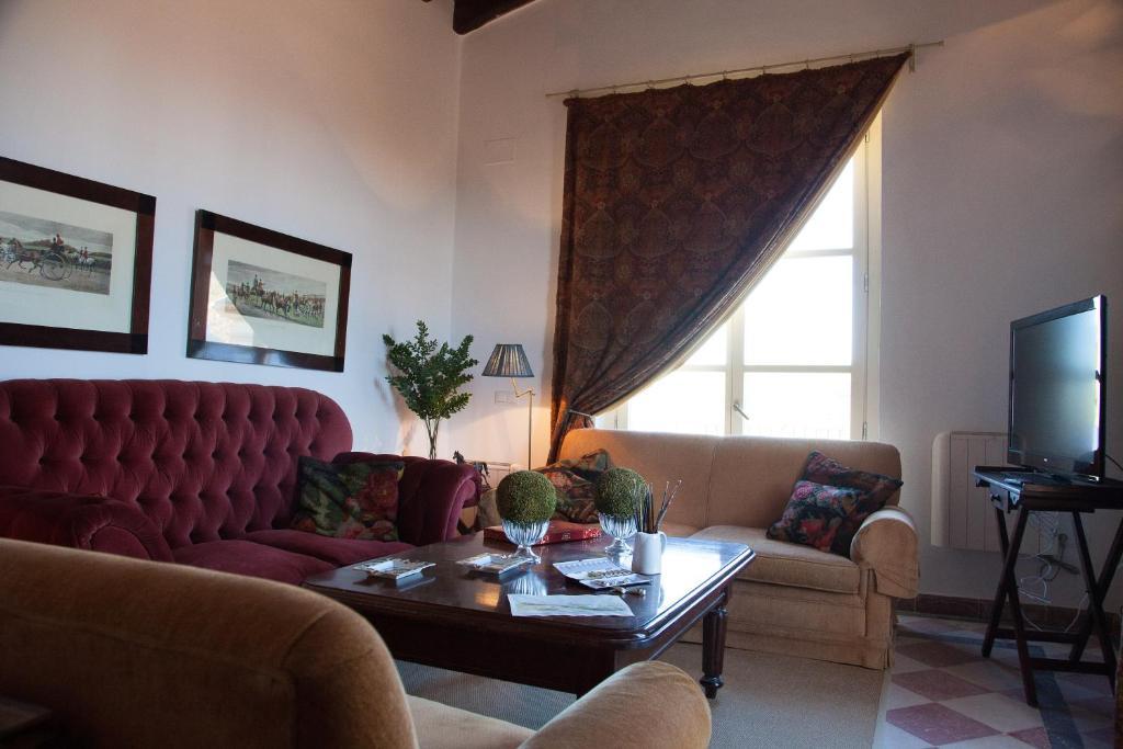 La Carrena Hotel *