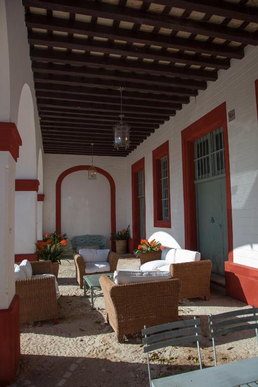 La Carrena Hotel